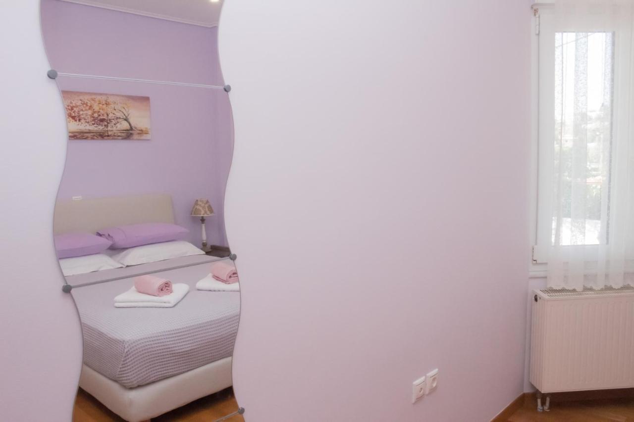Luxury Seaview Apartment By The Sea Saronida Екстериор снимка